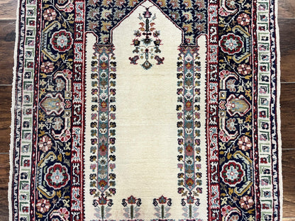 Turkish Prayer Rug 2.5 x 4, Vintage Wool Hand Knotted Carpet, Ivory - Nuvé