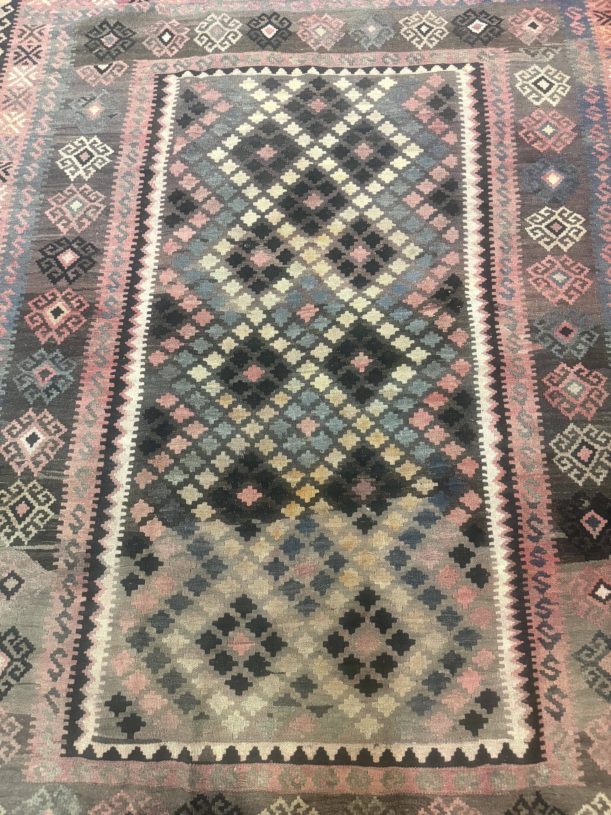 Persian Kurdish Kilim Rug 8x10, Large Flatweave Tribal Bohemian Rug, Vintage Zarand Kilim - Nuvé