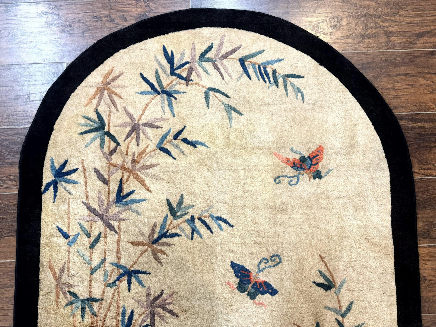 Antique Chinese Oval Rug 3.9 x 6.7, Floral, Butterflies, Chinese Wool Art Deco Peking Carpet, Beige, Handmade - Nuvé
