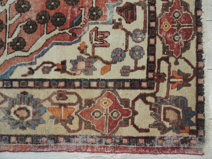 Exquisite Distressed Fine Persian Area Rug 5x7 Ft - Nuvé