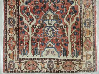 Exquisite Distressed Fine Persian Area Rug 5x7 Ft - Nuvé