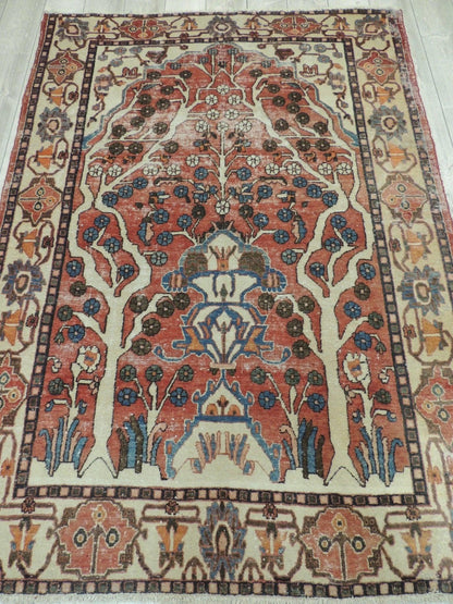 Exquisite Distressed Fine Persian Area Rug 5x7 Ft - Nuvé