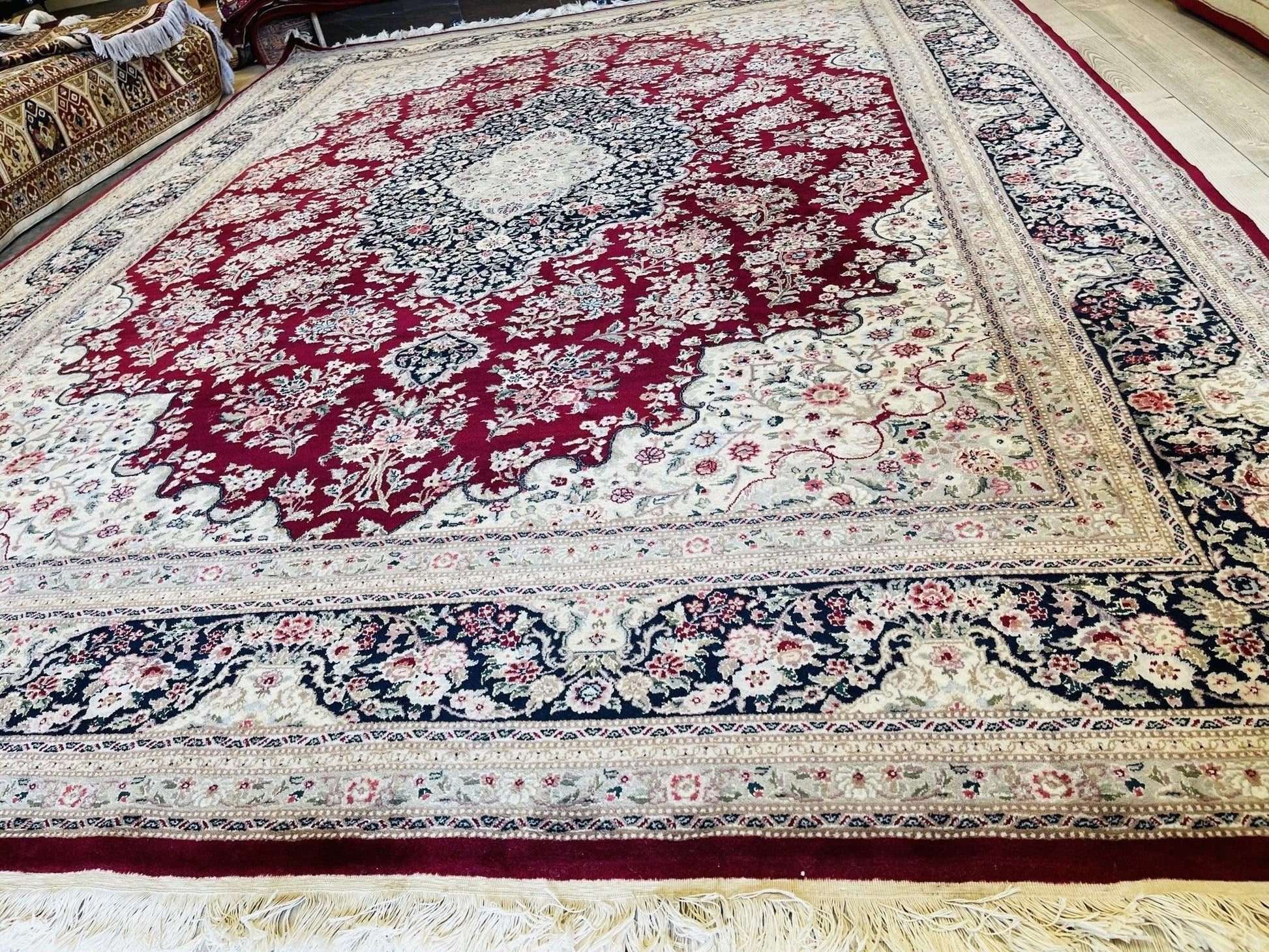 Exquisite Mint Hand-Knotted Peshawar Oriental Wool Rug – 9' x 12' - Nuvé