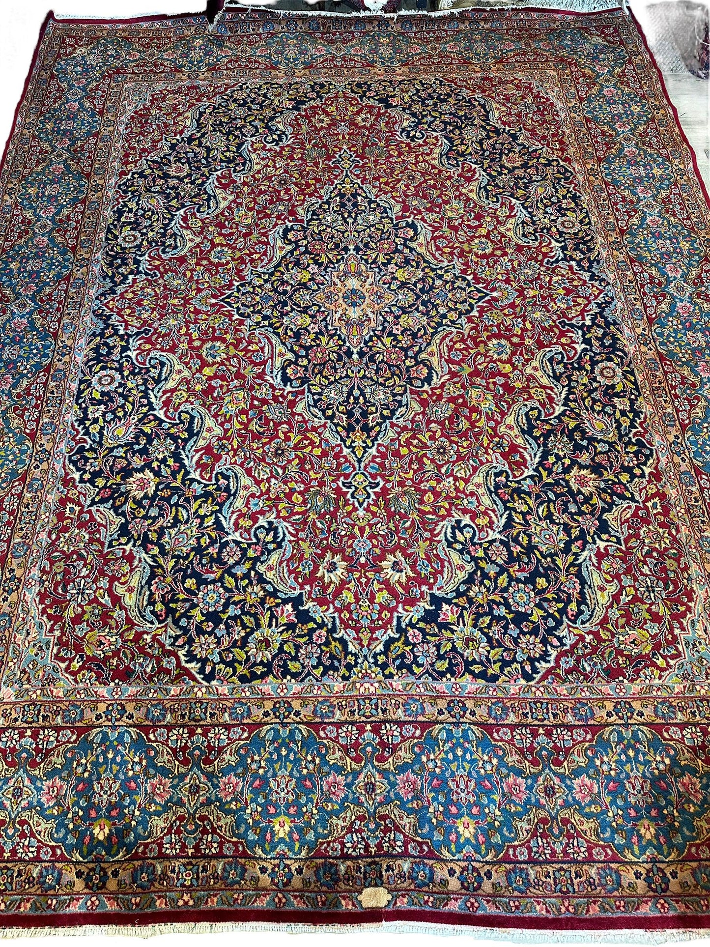 Exquisite Persian Vintage Medalian Rug 10 x 13 - Nuvé