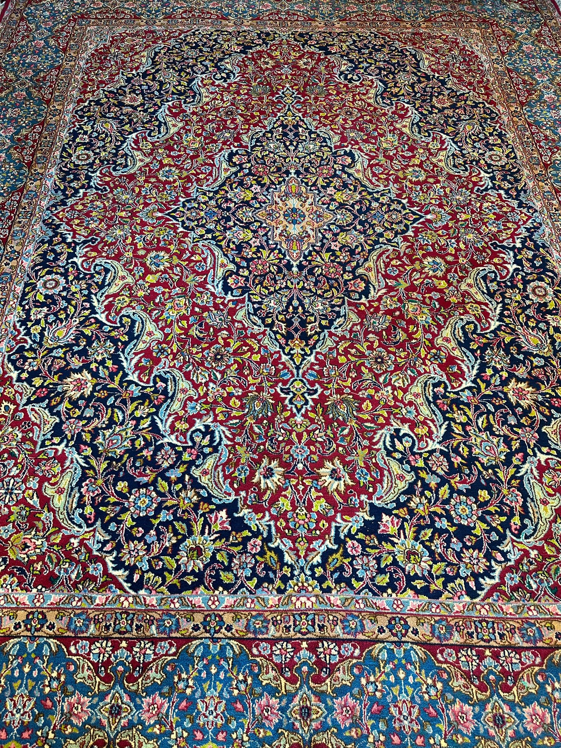 Exquisite Persian Vintage Medalian Rug 10 x 13 - Nuvé