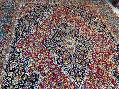 Exquisite Persian Vintage Medalian Rug 10 x 13 - Nuvé
