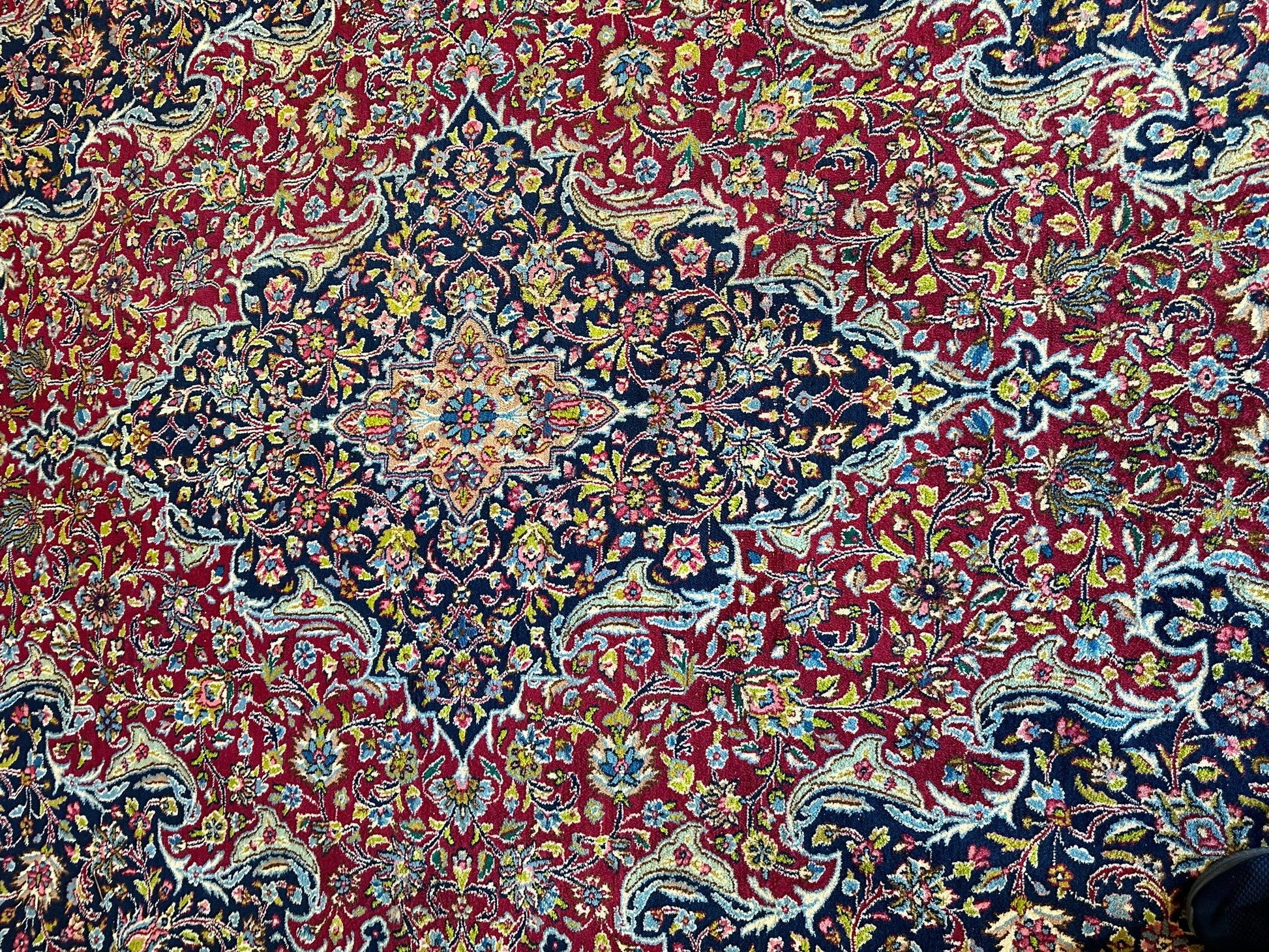Exquisite Persian Vintage Medalian Rug 10 x 13 - Nuvé