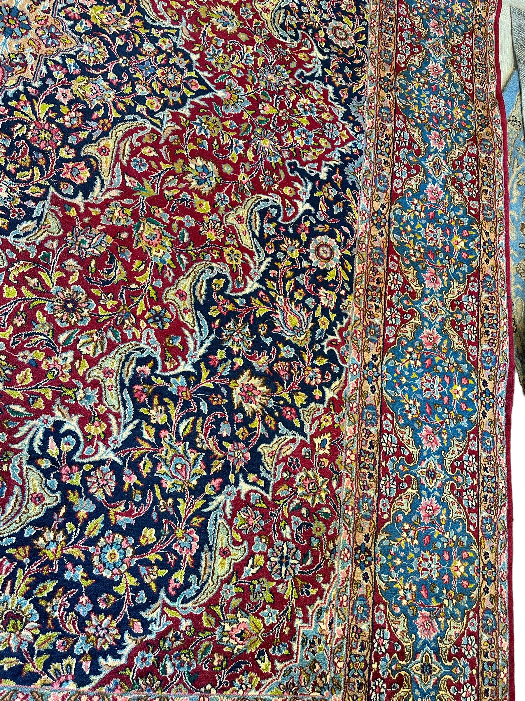 Exquisite Persian Vintage Medalian Rug 10 x 13 - Nuvé