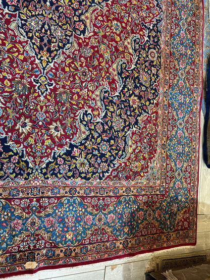 Exquisite Persian Vintage Medalian Rug 10 x 13 - Nuvé