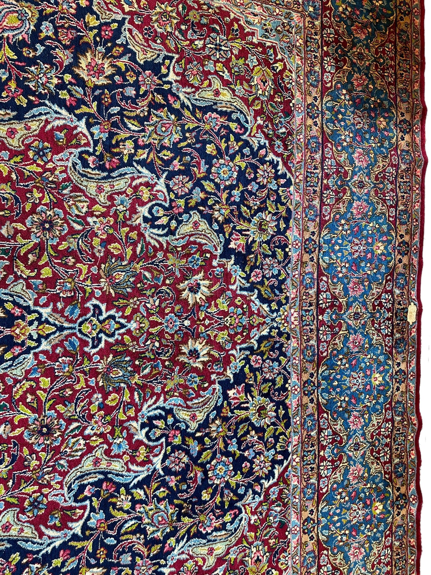 Exquisite Persian Vintage Medalian Rug 10 x 13 - Nuvé