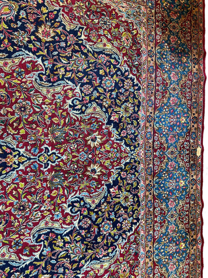 Exquisite Persian Vintage Medalian Rug 10 x 13 - Nuvé