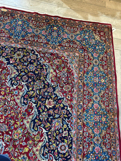 Exquisite Persian Vintage Medalian Rug 10 x 13 - Nuvé