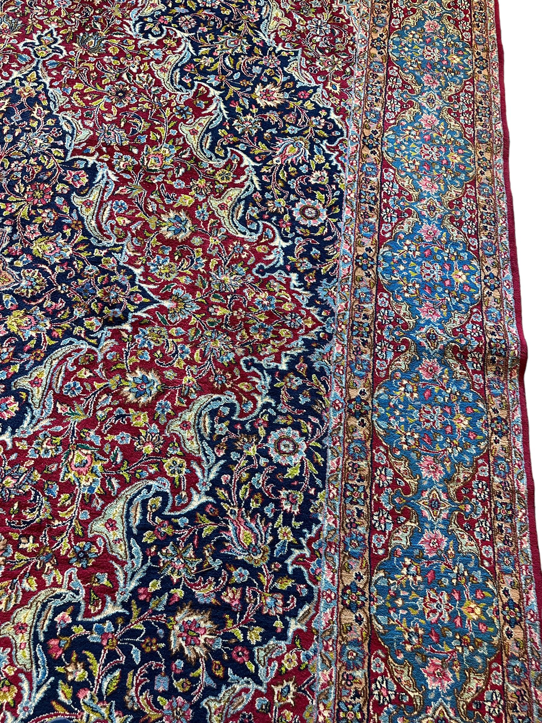 Exquisite Persian Vintage Medalian Rug 10 x 13 - Nuvé