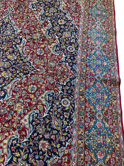Exquisite Persian Vintage Medalian Rug 10 x 13 - Nuvé
