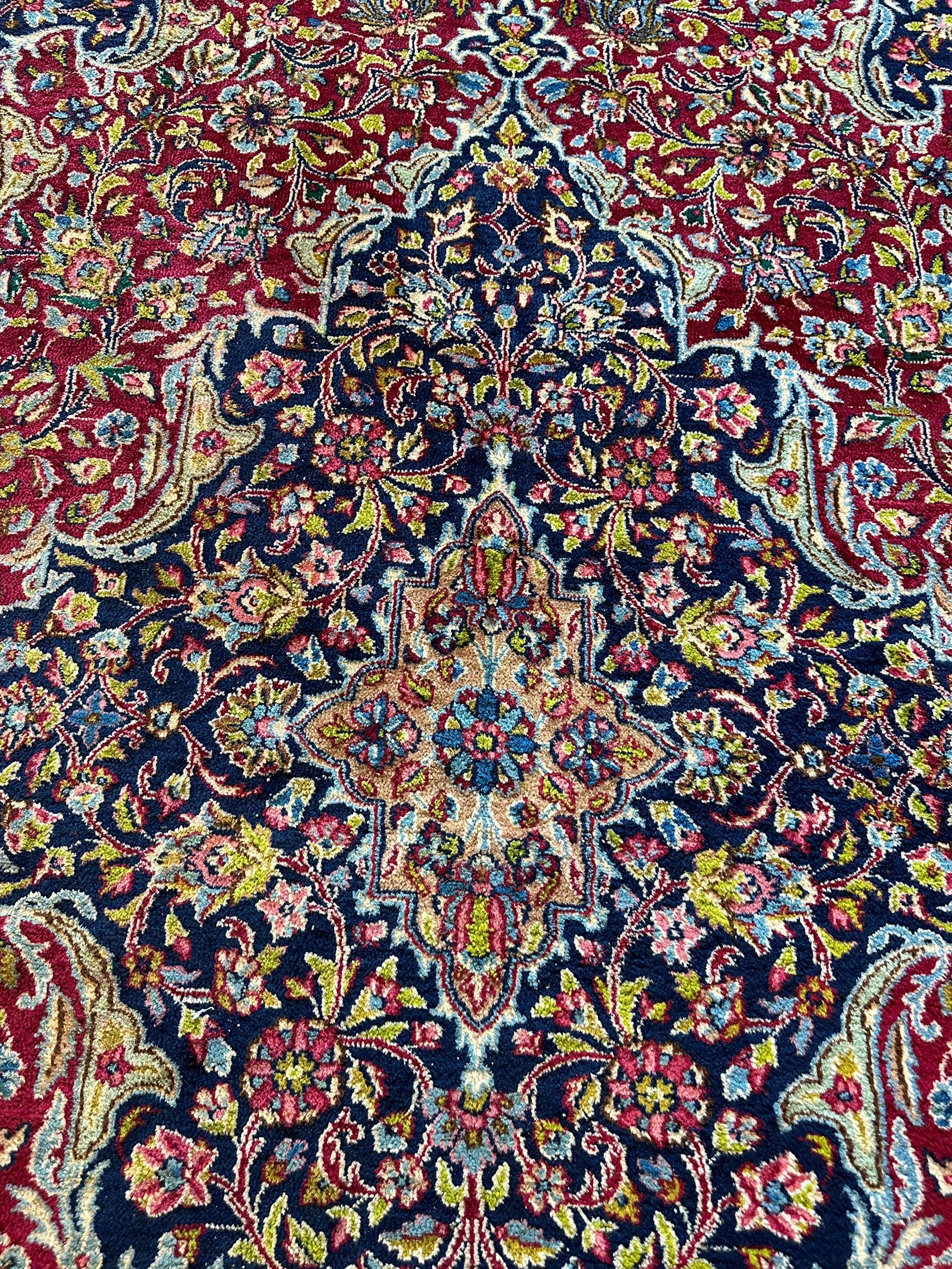 Exquisite Persian Vintage Medalian Rug 10 x 13 - Nuvé