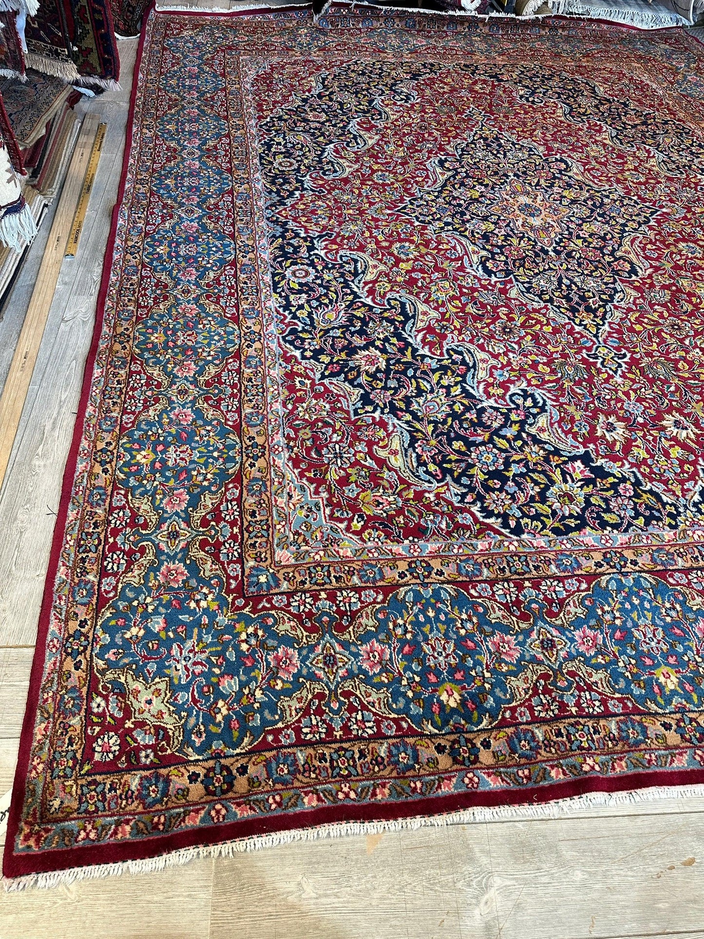 Exquisite Persian Vintage Medalian Rug 10 x 13 - Nuvé