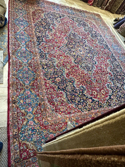 Exquisite Persian Vintage Medalian Rug 10 x 13 - Nuvé