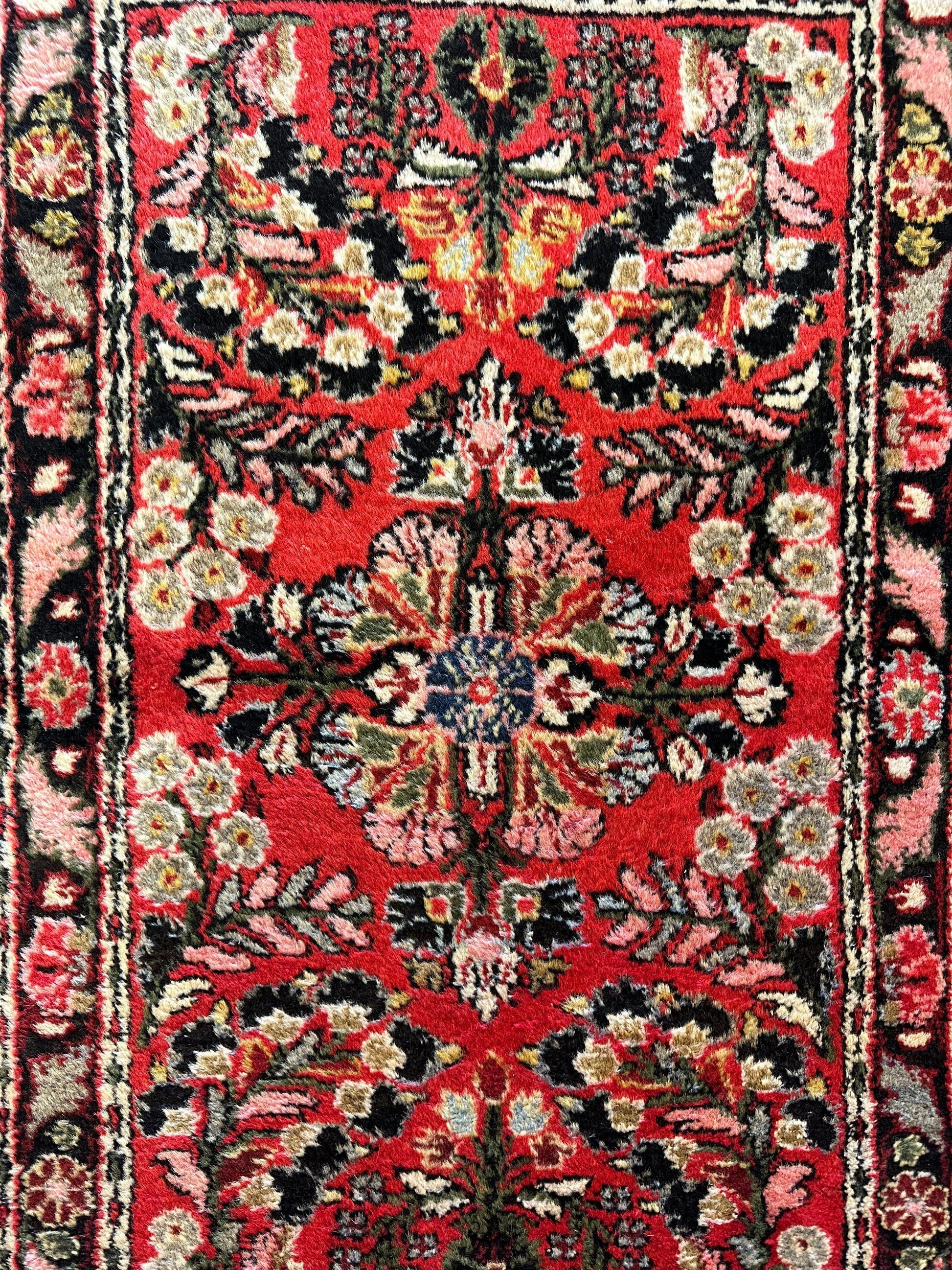 Exquisite Small Sarouk Rug 1'10''x3 Ft - Nuvé