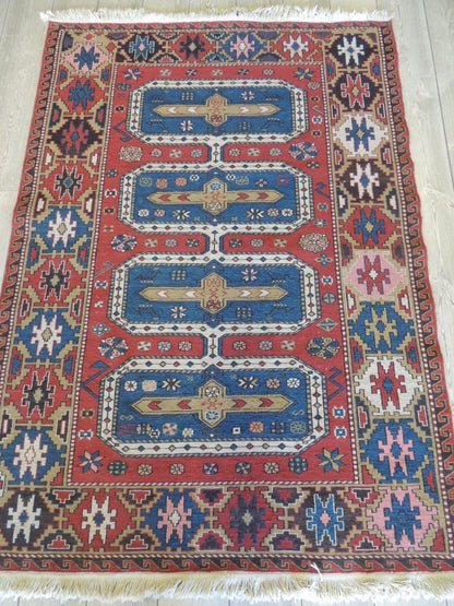 Exquisite Vintage Hand Knotted Soumak Area Rug 6x4 Ft - Nuvé