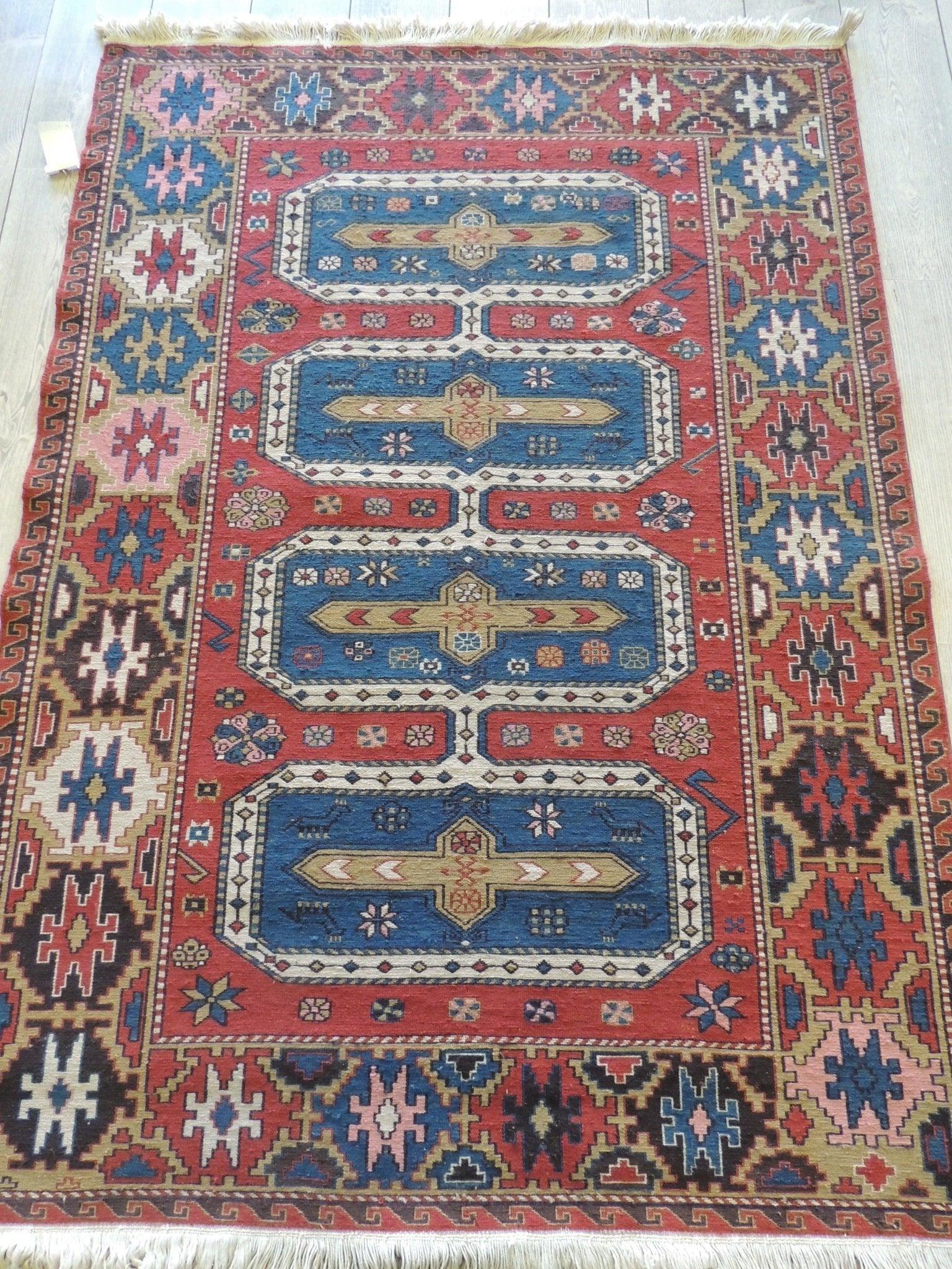Exquisite Vintage Hand Knotted Soumak Area Rug 6x4 Ft - Nuvé
