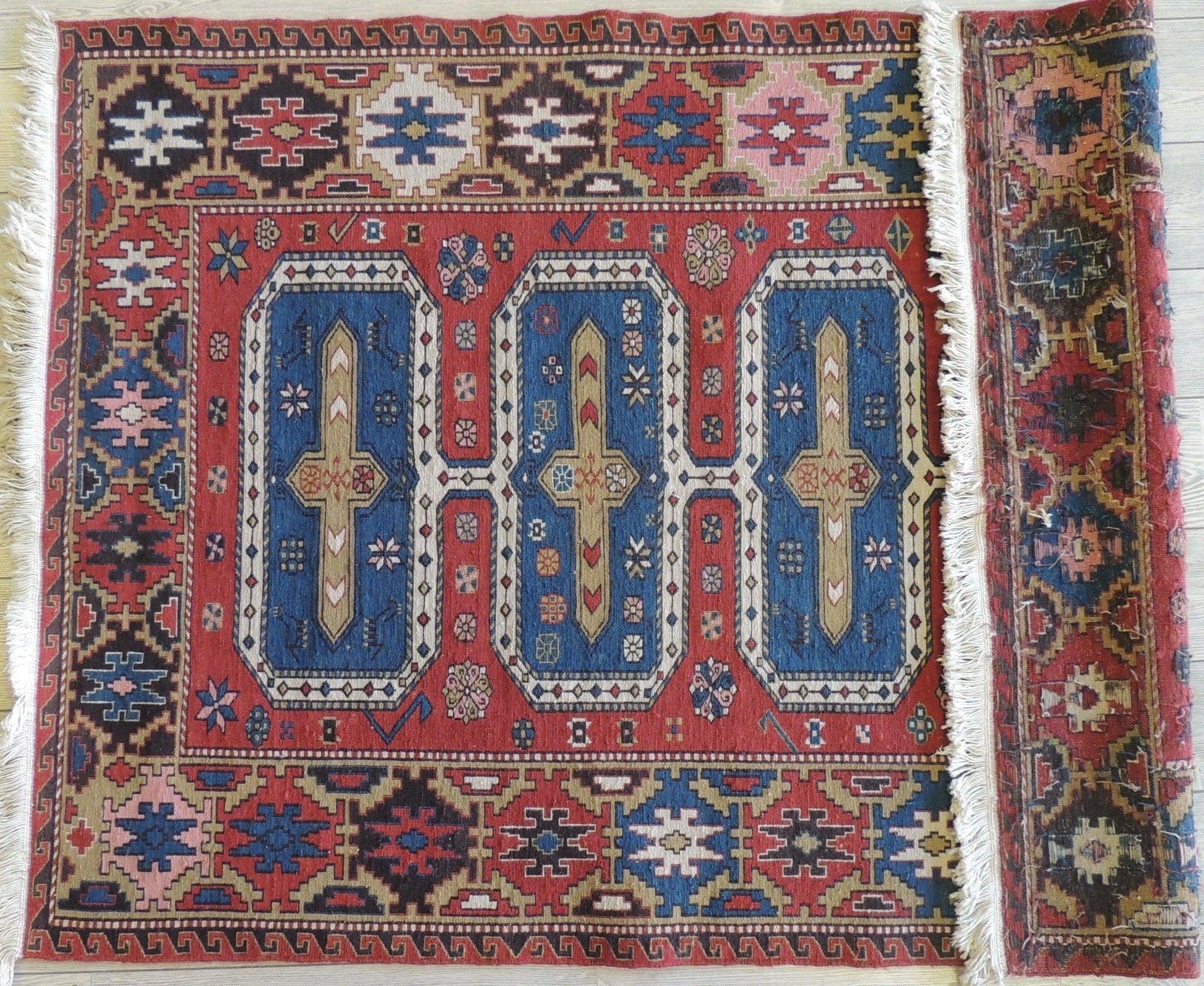 Exquisite Vintage Hand Knotted Soumak Area Rug 6x4 Ft - Nuvé