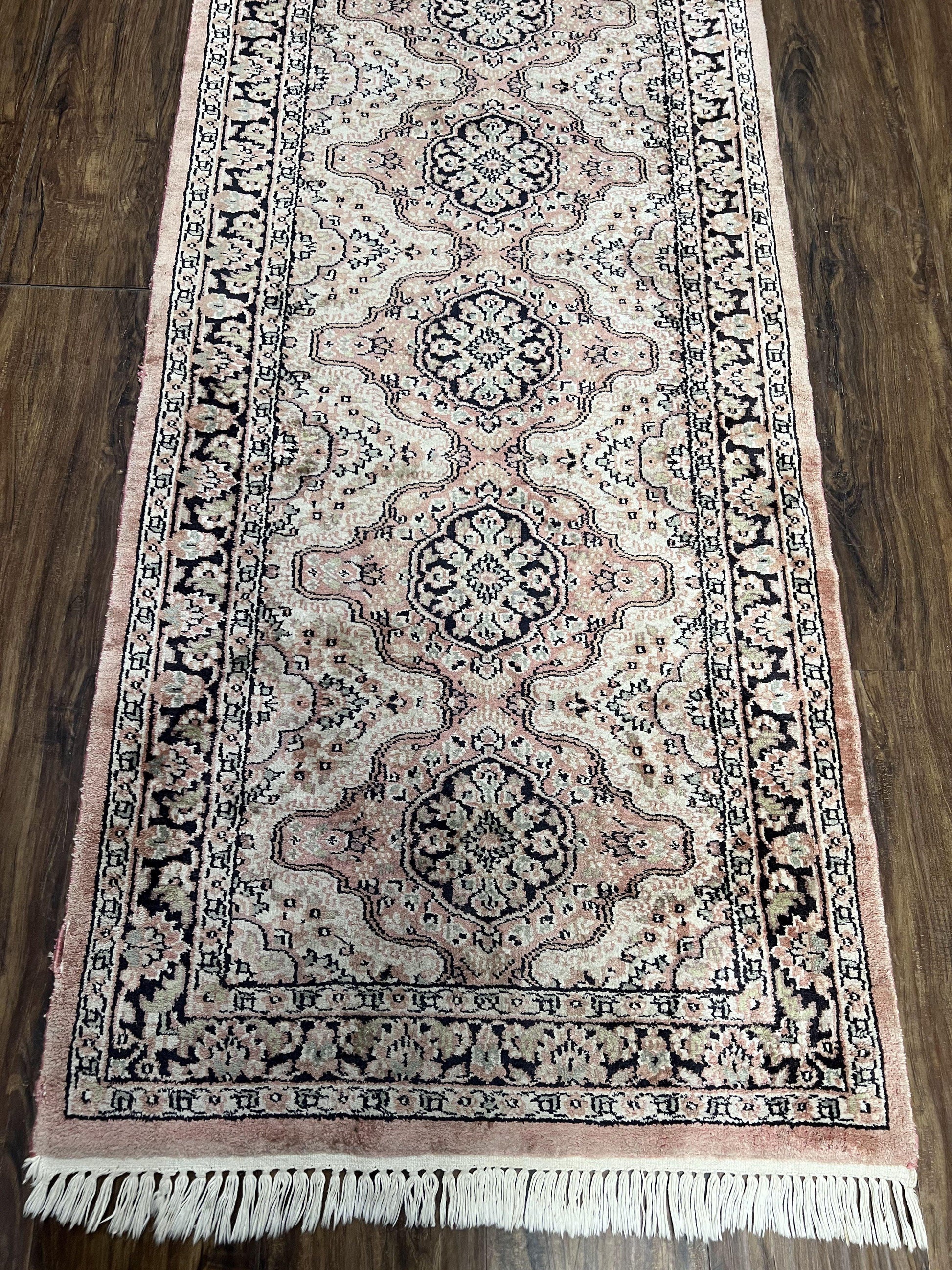 Silk Kashmiri Runner 2.7 x 10 ft Vintage Rug, Ivory Pastel Pink, Hand-Knotted Vintage Runner, Hallway Carpet, Indian Rug Medallion Runner - Nuvé