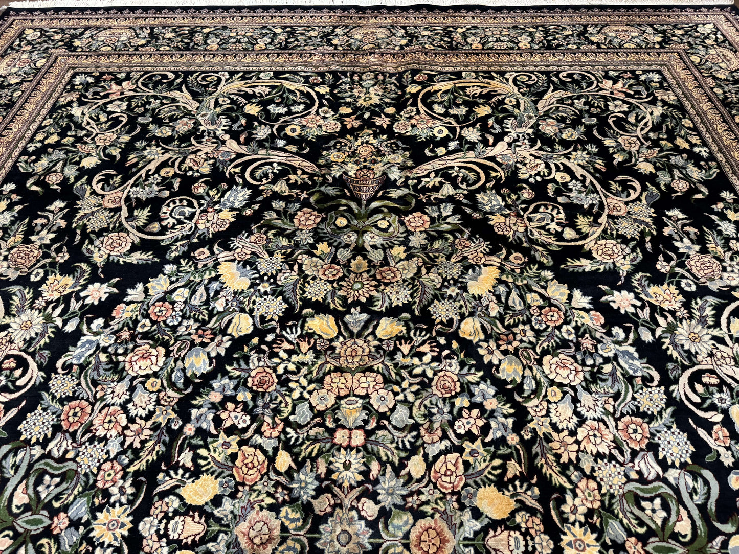Pak Persian Rug 10x14, Elegant Floral Carpet, Fine 225 KPSI - Nuvé