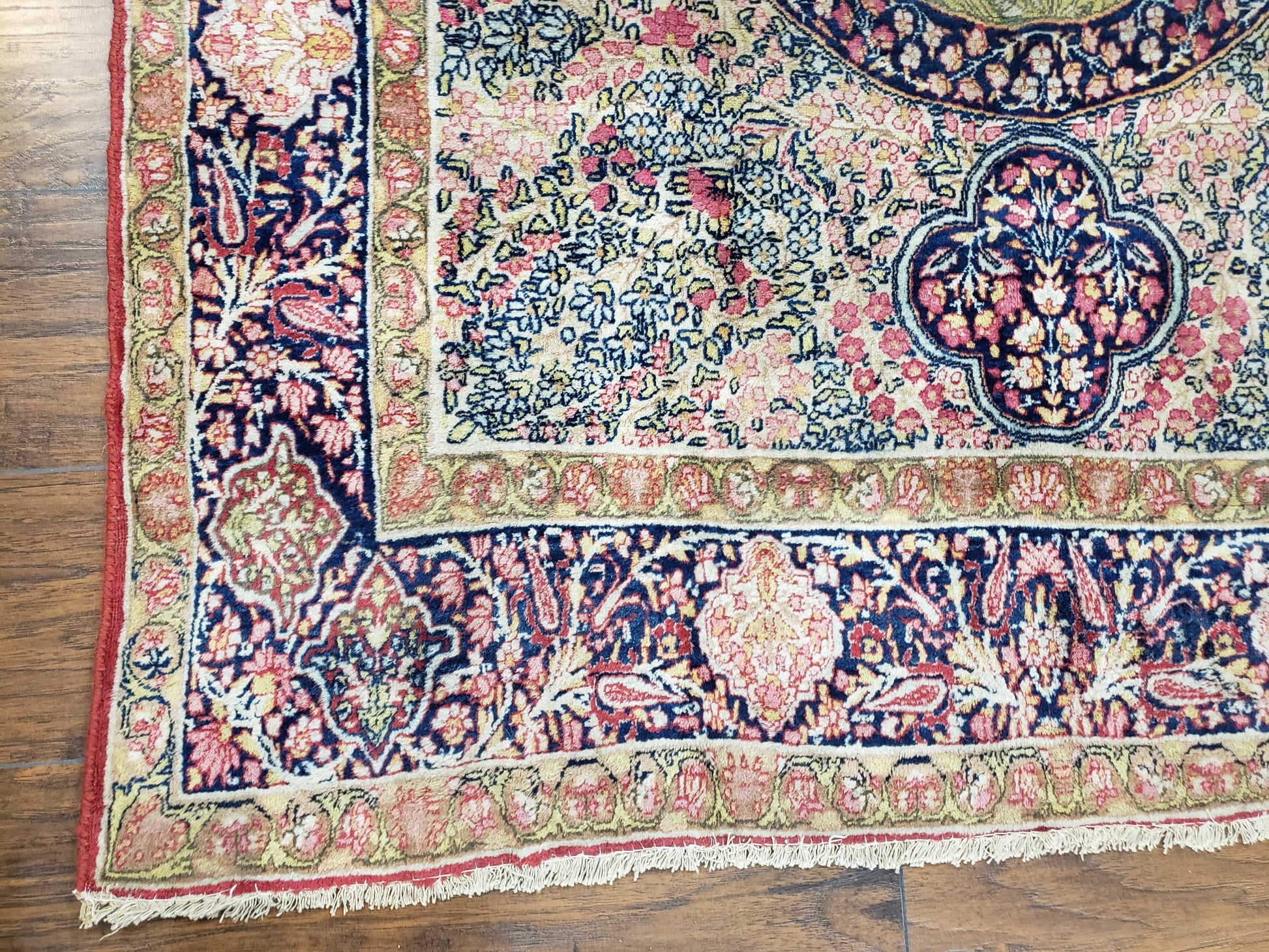 Antique Persian Kirman Rug 4.4 x 7.5, Highly Collectible, Late 19th Early 20th Century Rug, Millefleurs, Cows, Wool Hand Knotted, Pictorial - Nuvé