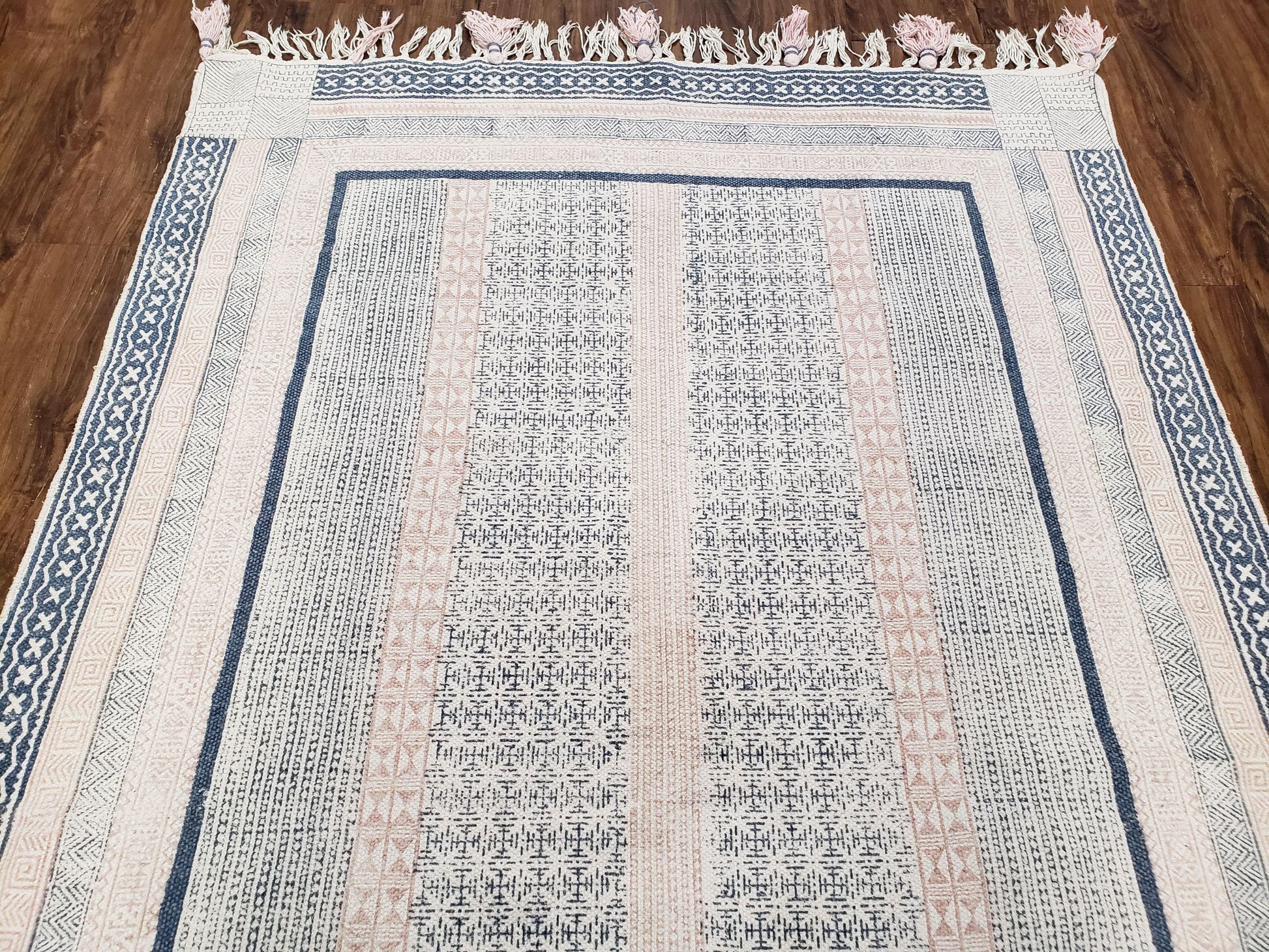 Vintage Moroccan Kilim Area Rug 4x6, Ivory & Blues, Moroccan Wall Hanging, Wool, Handmade, 3'9" x 6' 1", Boho Rug, Flatweave Moroccan Carpet - Nuvé