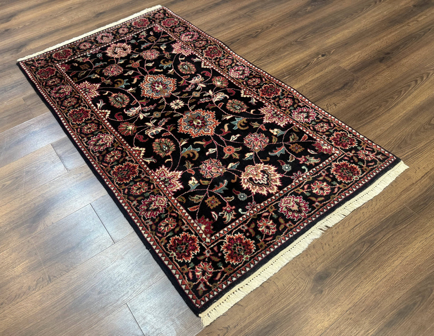 Indo Persian Sarouk Rug 3x5, Black Traditional Oriental Carpet - Nuvé