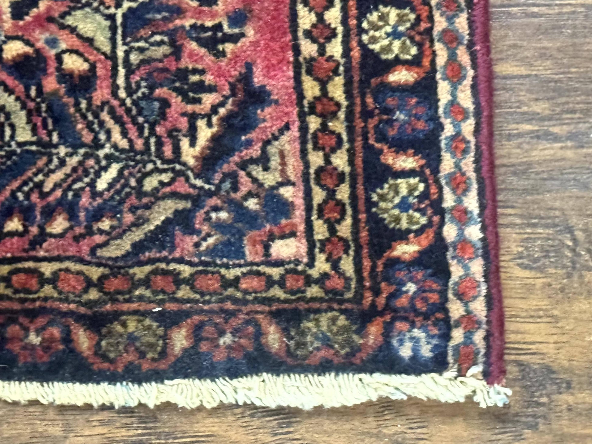 Small Antique Persian Sarouk Rug 2x2 ft, Red 1920s Wool Rug - Nuvé