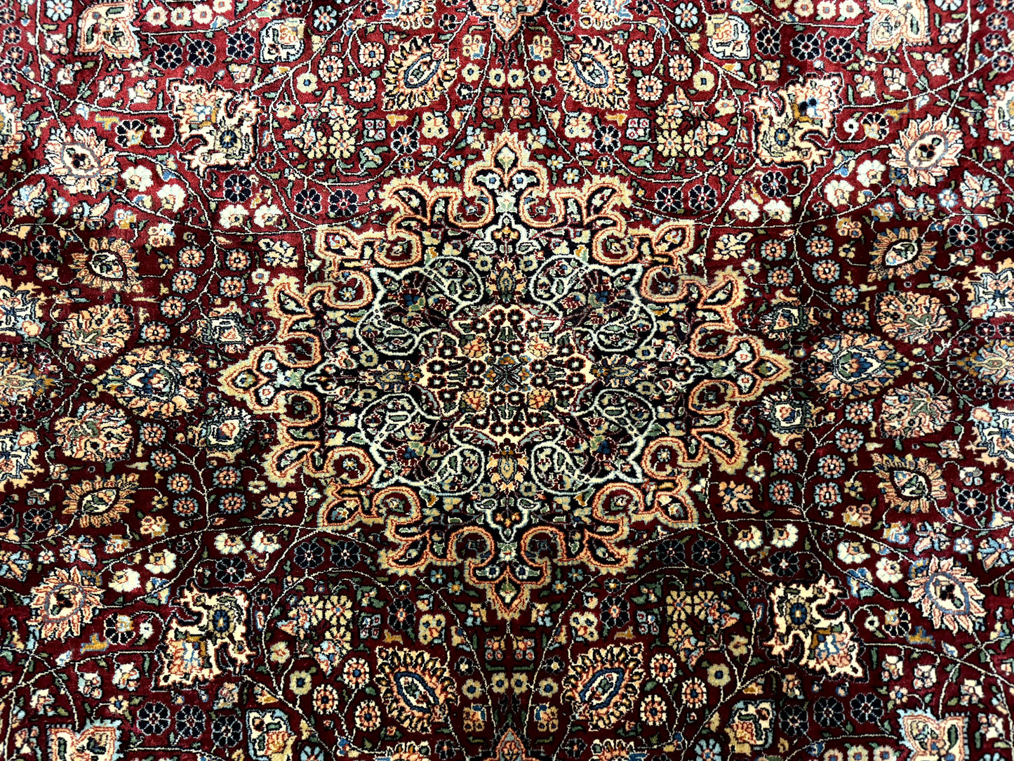 Indian Kashmiri Silk Rug 6x9, Red and Navy Blue, Floral Medallion, Fine 275 KPSI - Nuvé