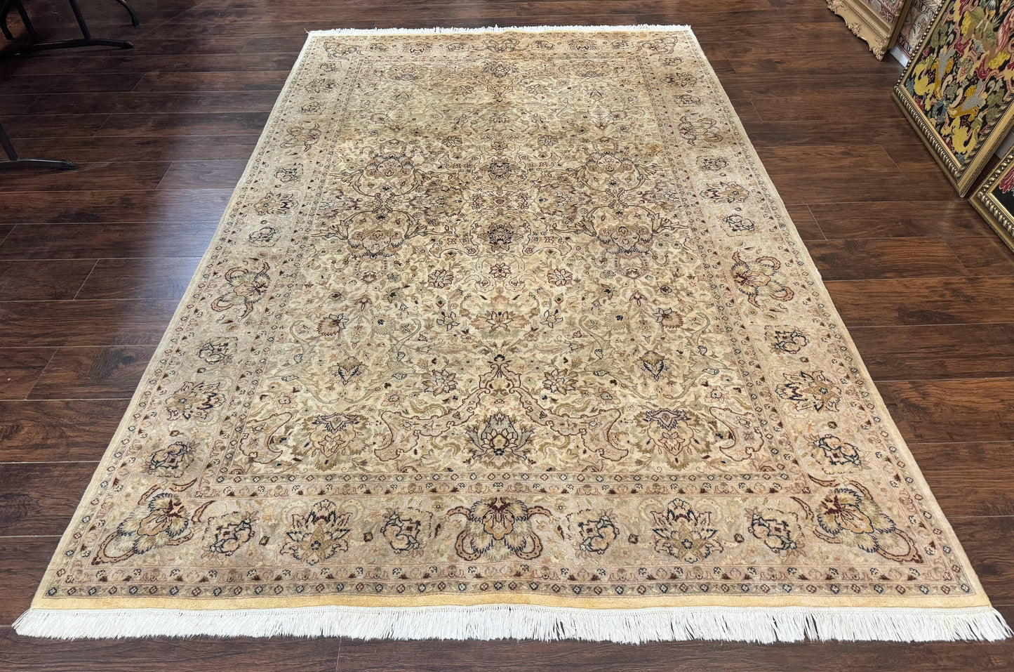 Pak Persian Rug 6x9, Vintage Handmade Wool Carpet, Floral, Beige - Nuvé