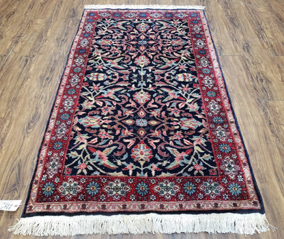 Antique Persian Sarouk, Wool, Hand-Knotted, Blue & Red, 3'1" x 5'3" - Nuvé