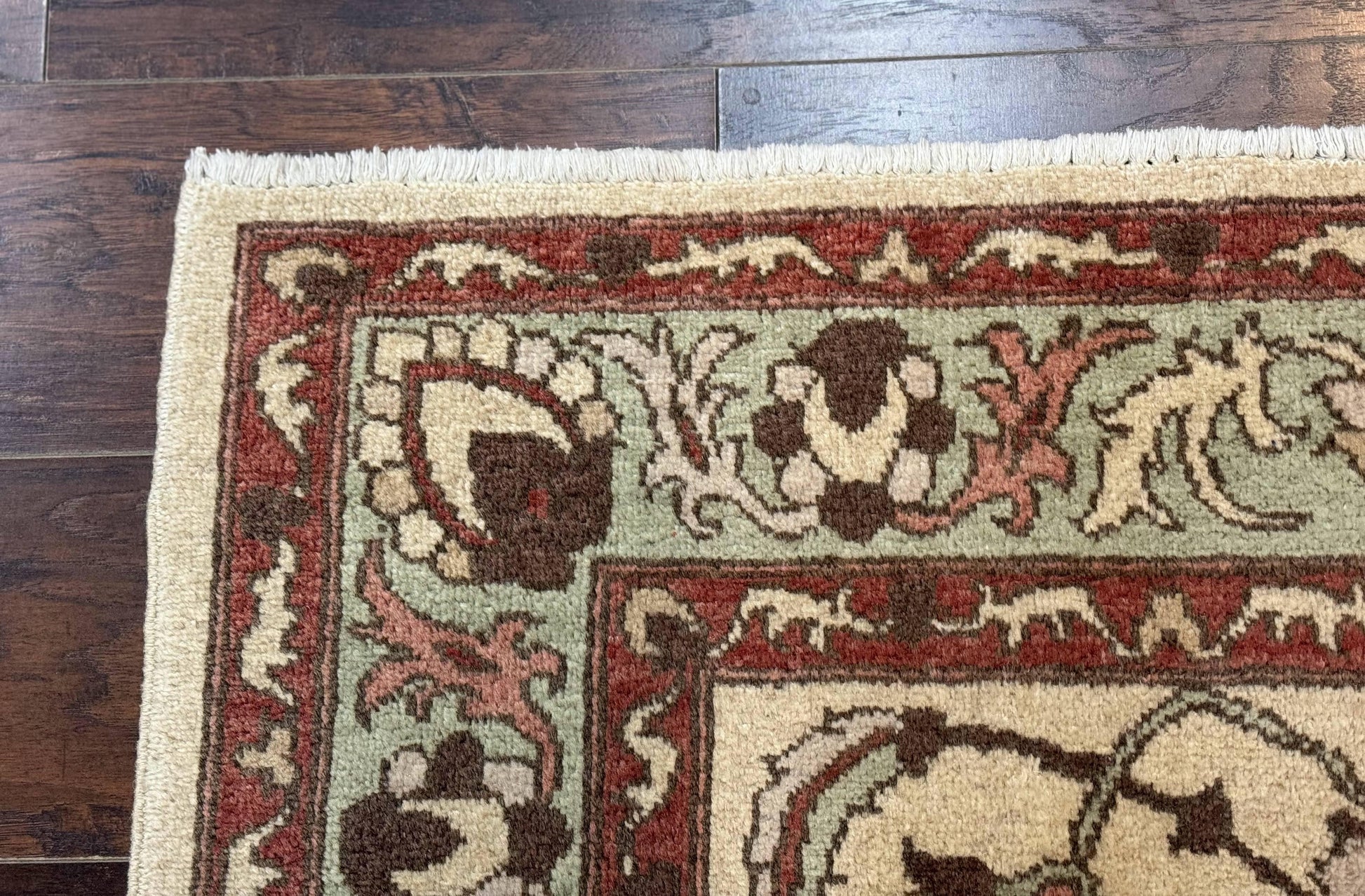 Indo Mahal Rug 4 x 5.6, Indian Handmade Wool Area Rug - Nuvé