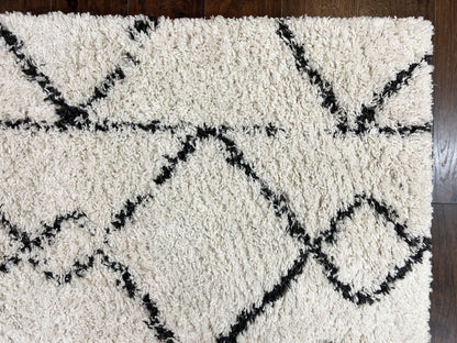 Modern Shag Rug 5x7, Ivory and Black Area Rug 5 x 7 ft - Nuvé