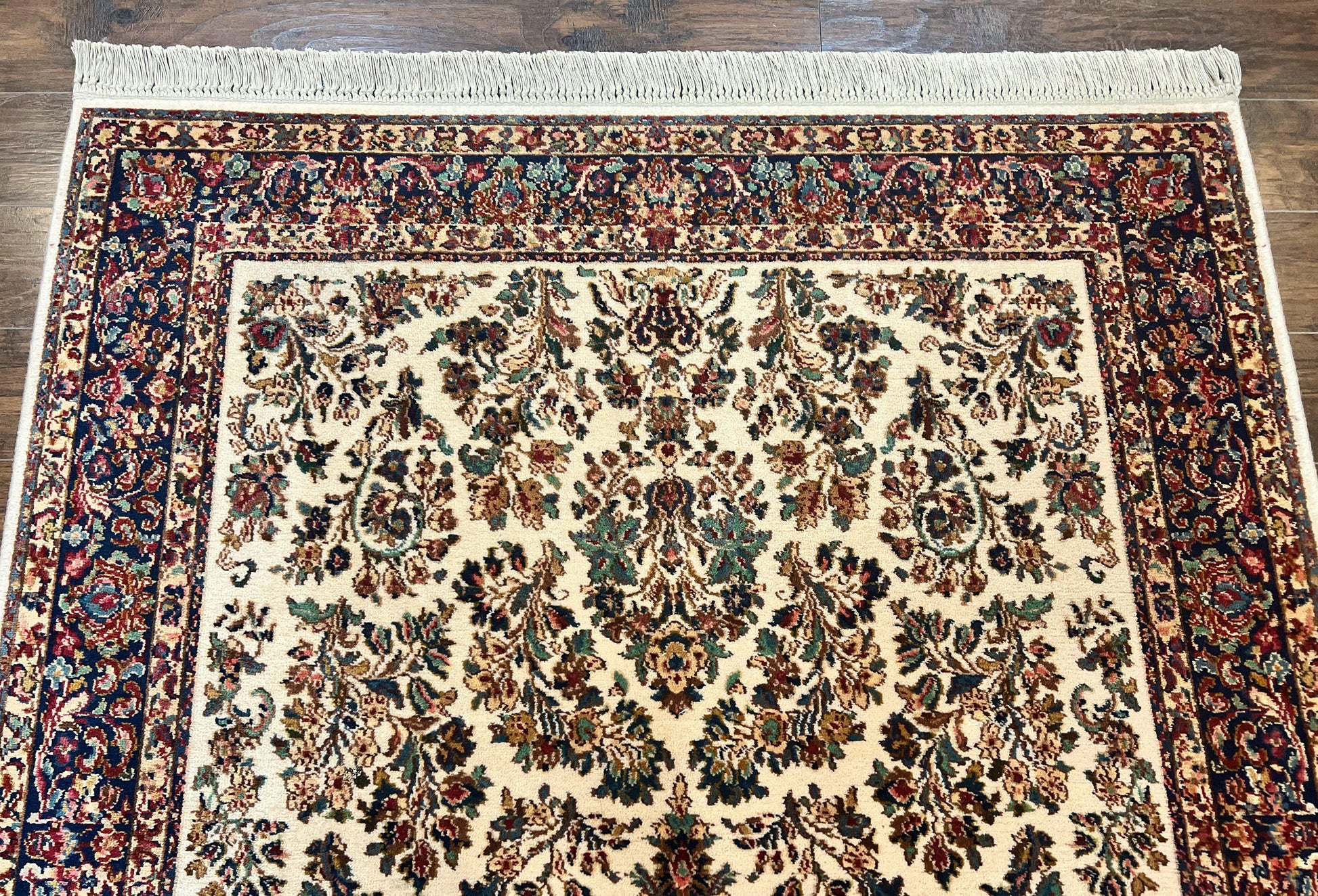 Karastan Rug 5.9 x 9, Ivory Sarouk #760, Wool Vintage Original Collection 700 Series - Nuvé