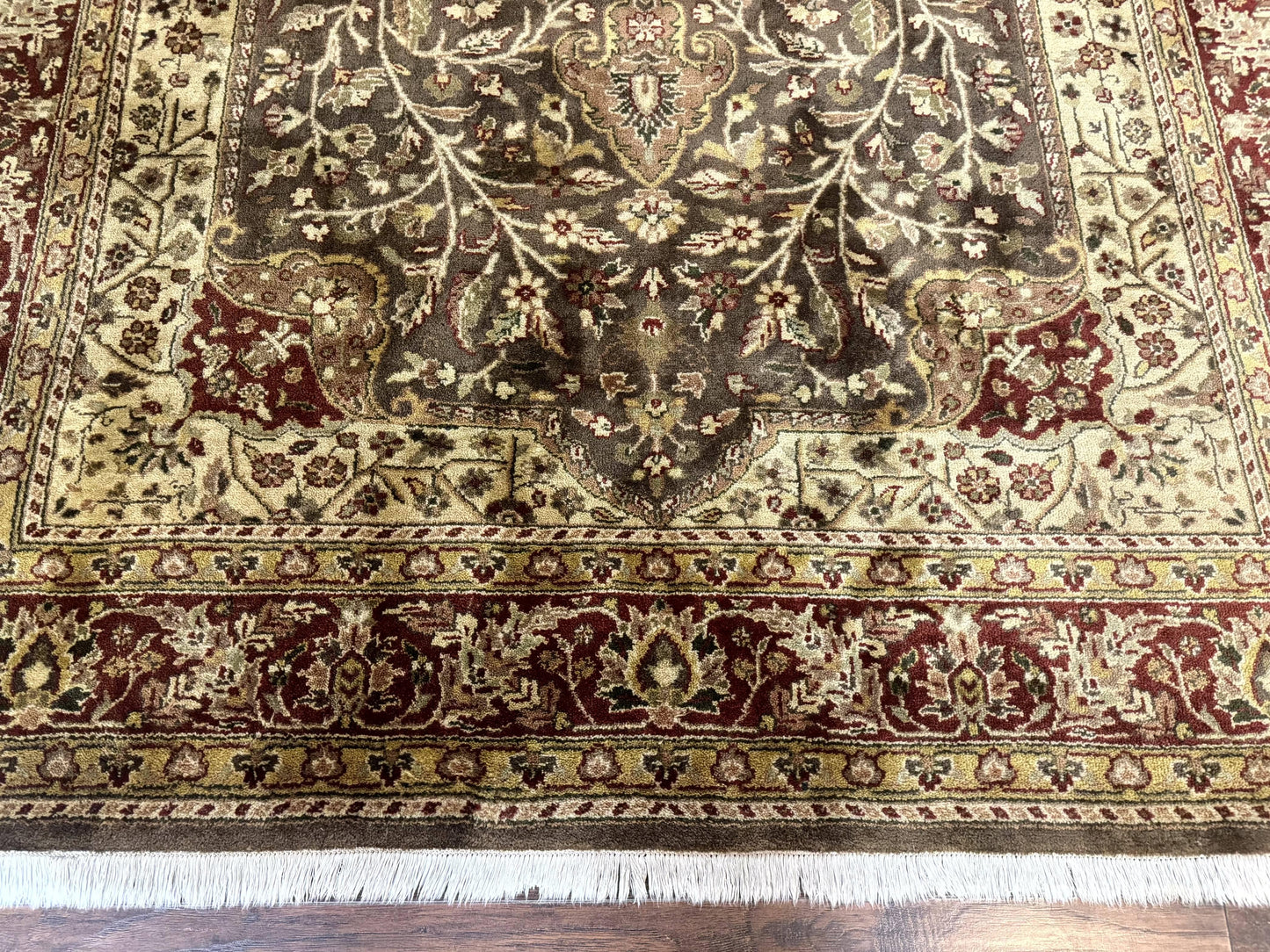 Indo Persian Rug 6x9, Wool Handmade Vintage Rug, Floral Cross Pattern - Nuvé