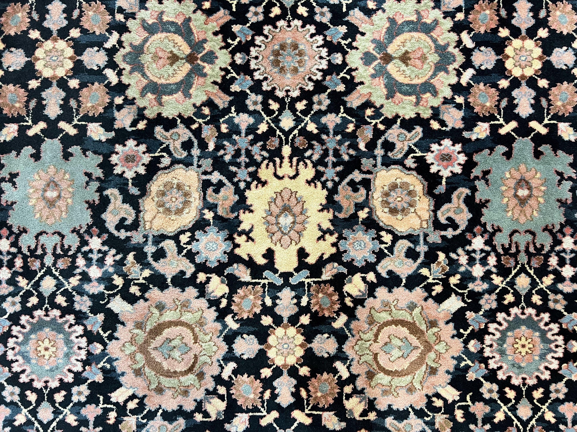 Karastan Rug 8 x 11.7, Karastan Williamsburg Kurdish Pattern 559, Wool Pile Vintage Karastan Carpet, Discontinued, Room SIzed Area Rug - Nuvé