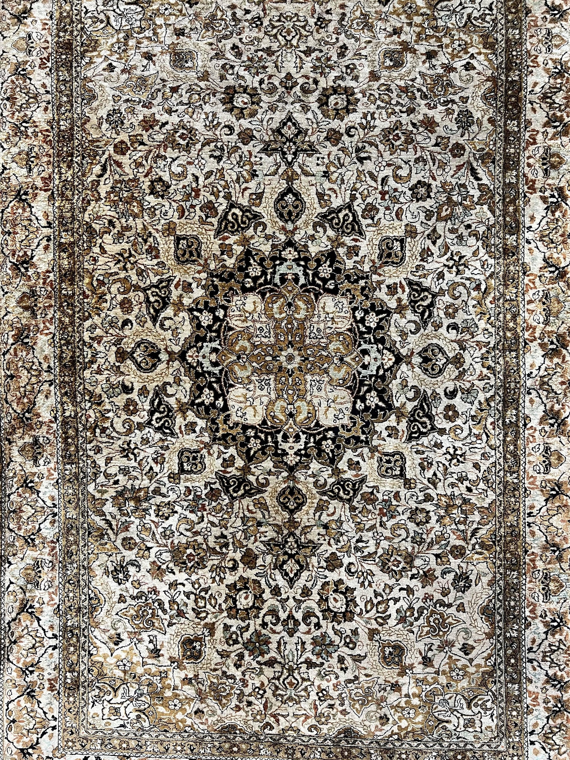 Persian Qum Silk Rug, Floral Medallion, Very Fine 60 Raj 475 KPSI, Handmade Hand Knotted Oriental Carpet, Silk on Silk - Nuvé