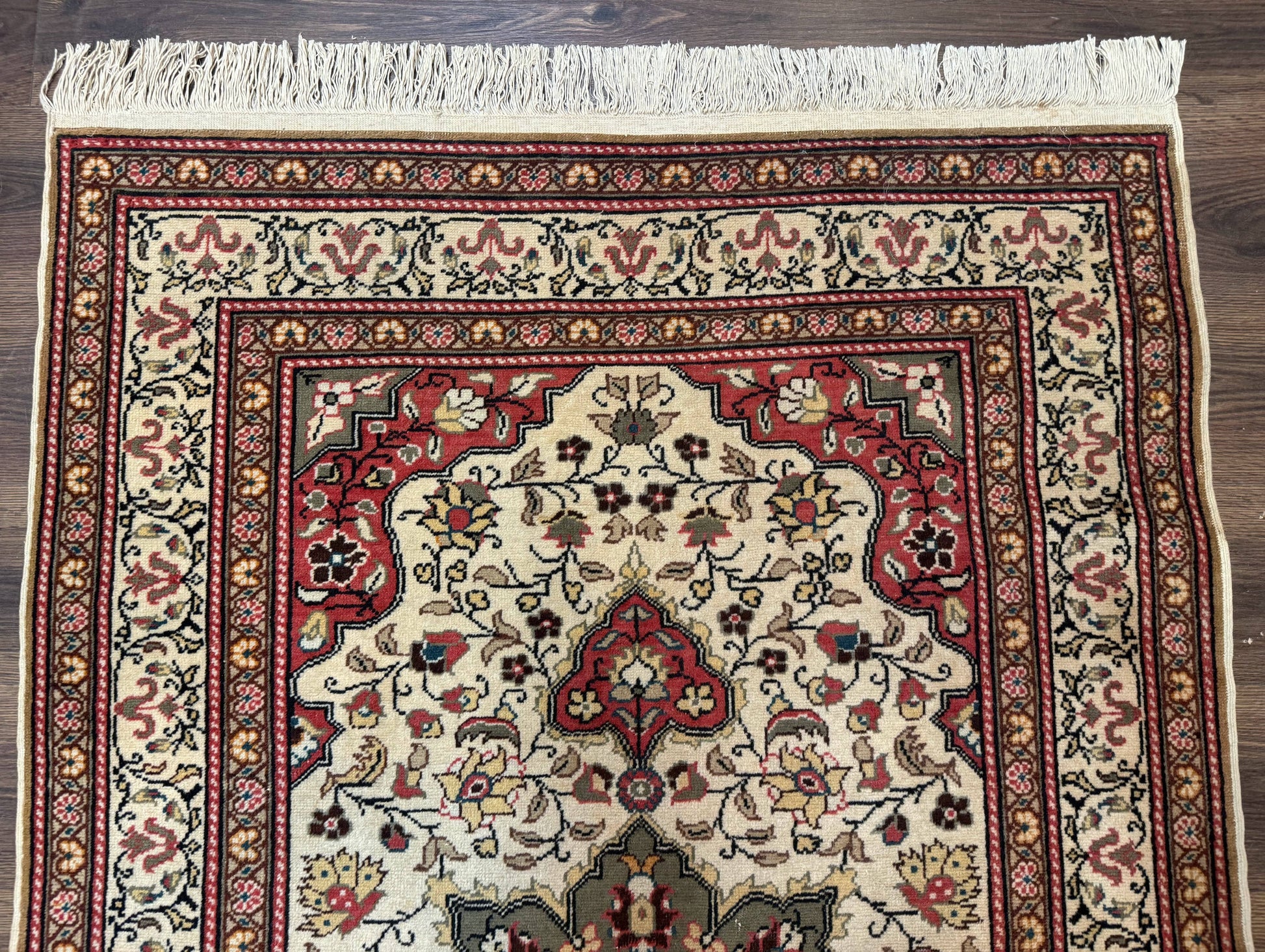 Turkish Sivas Rug 4x6, Floral Medallion, Beige Pink-Red Green, Handmade - Nuvé