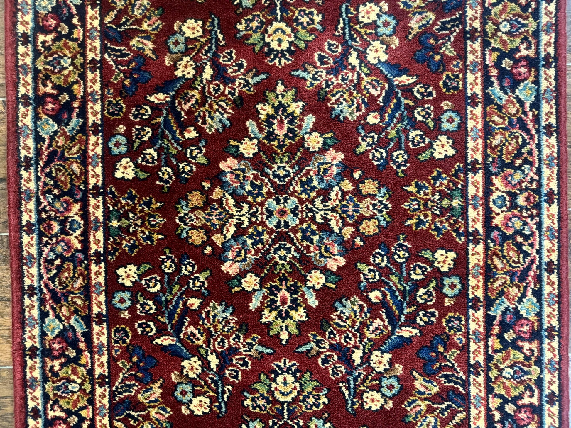 Small Karastan Rug 2.6 x 4 Red Sarouk #785, Karastan Wool Pile Rug, Original 700 Series, Discontinued Vintage Karastan Carpet - Nuvé