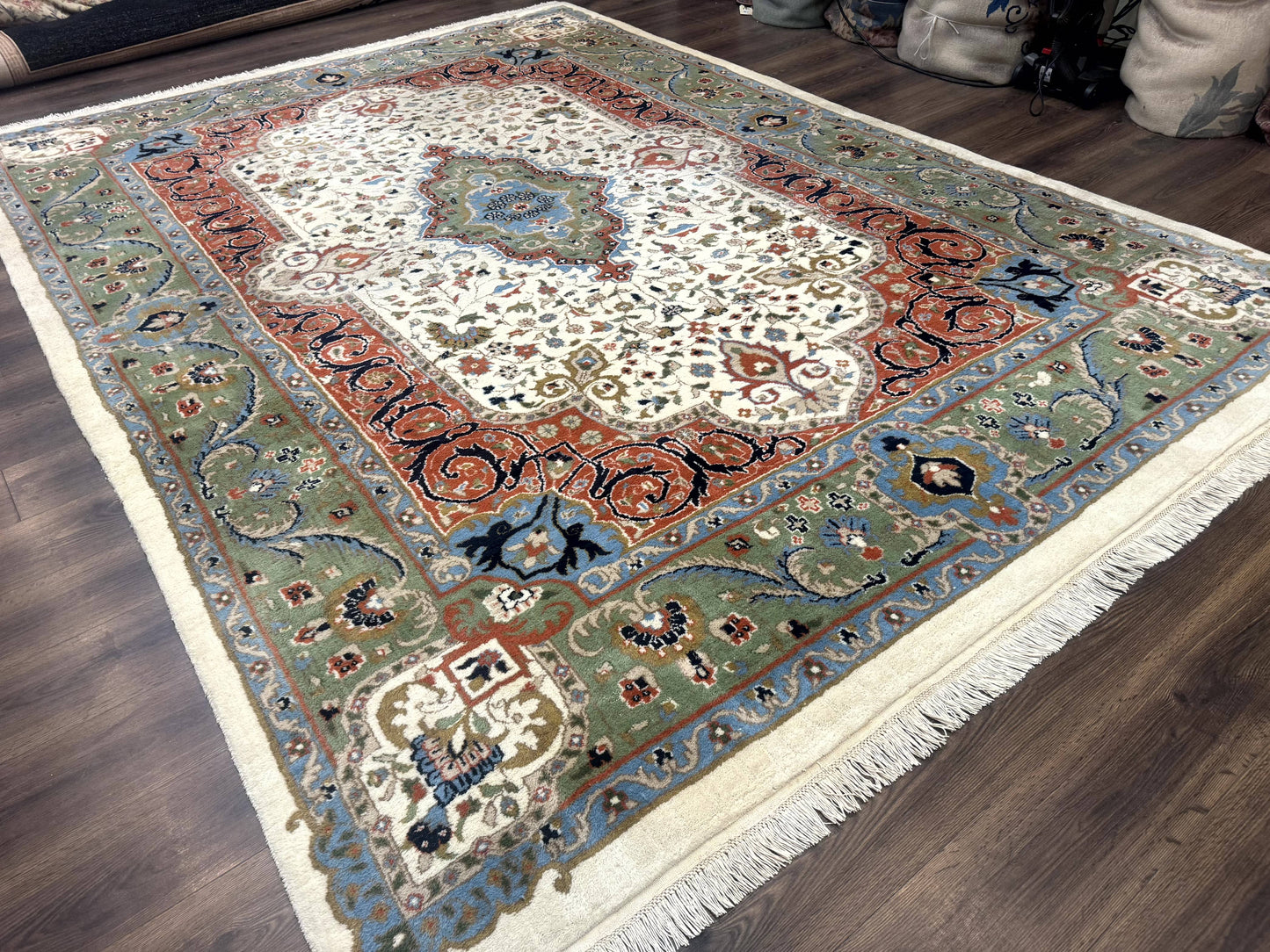 Indo Persian Rug 9x12, Ivory Red Green, Traditional Oriental Carpet - Nuvé
