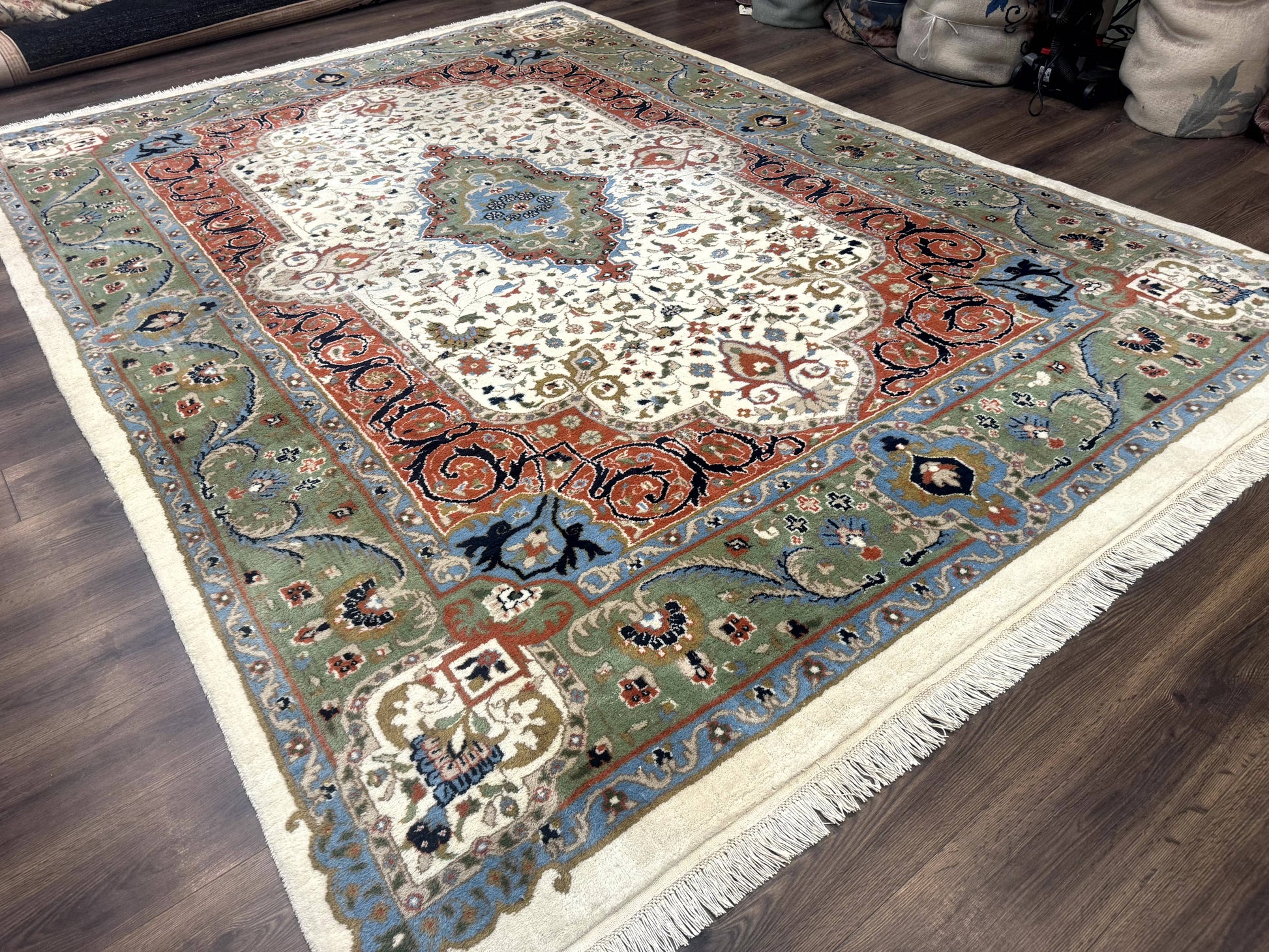 Indo Persian Rug 9x12, Ivory Red Green, Traditional Oriental Carpet - Nuvé