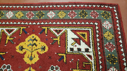 Colorful Moroccan Heriz Rug 6x9, Large Central Medallion, Red Yellow Blue - Nuvé