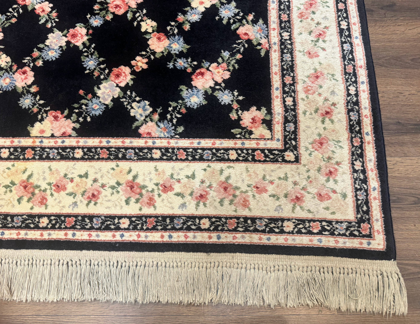 8.8 x 12 Karastan Garden of Eden Rug, Ebony Trellis #509/1270, Black, Floral, Wool Pile, Vintage, Discontinued - Nuvé