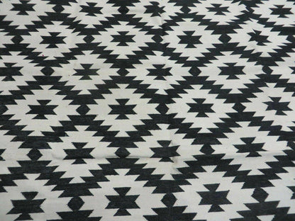 4' X 6' Hand Woven Wool Rug Contemporary Kilim Dhurrie Modern Oriental Area Rug - Nuvé