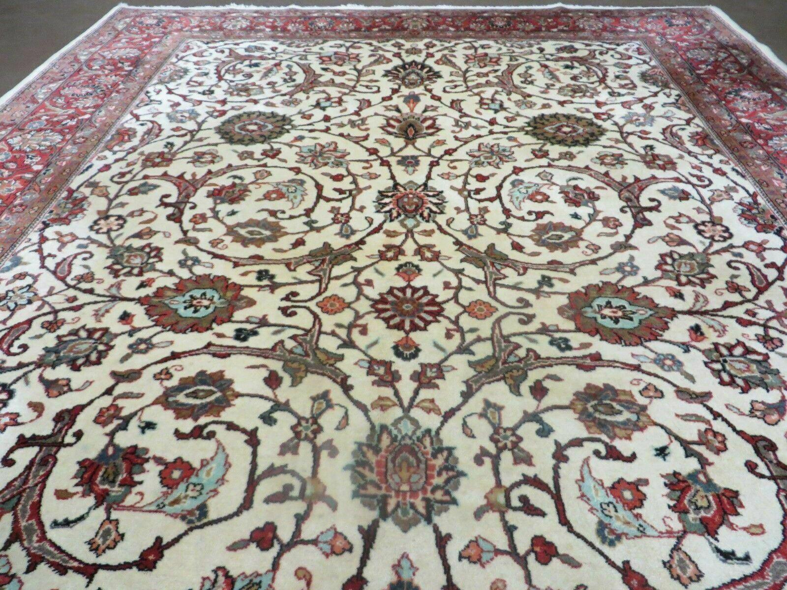7' X 10' Vintage Handmade India Floral Oriental Wool Rug Hand knotted Carpet - Nuvé