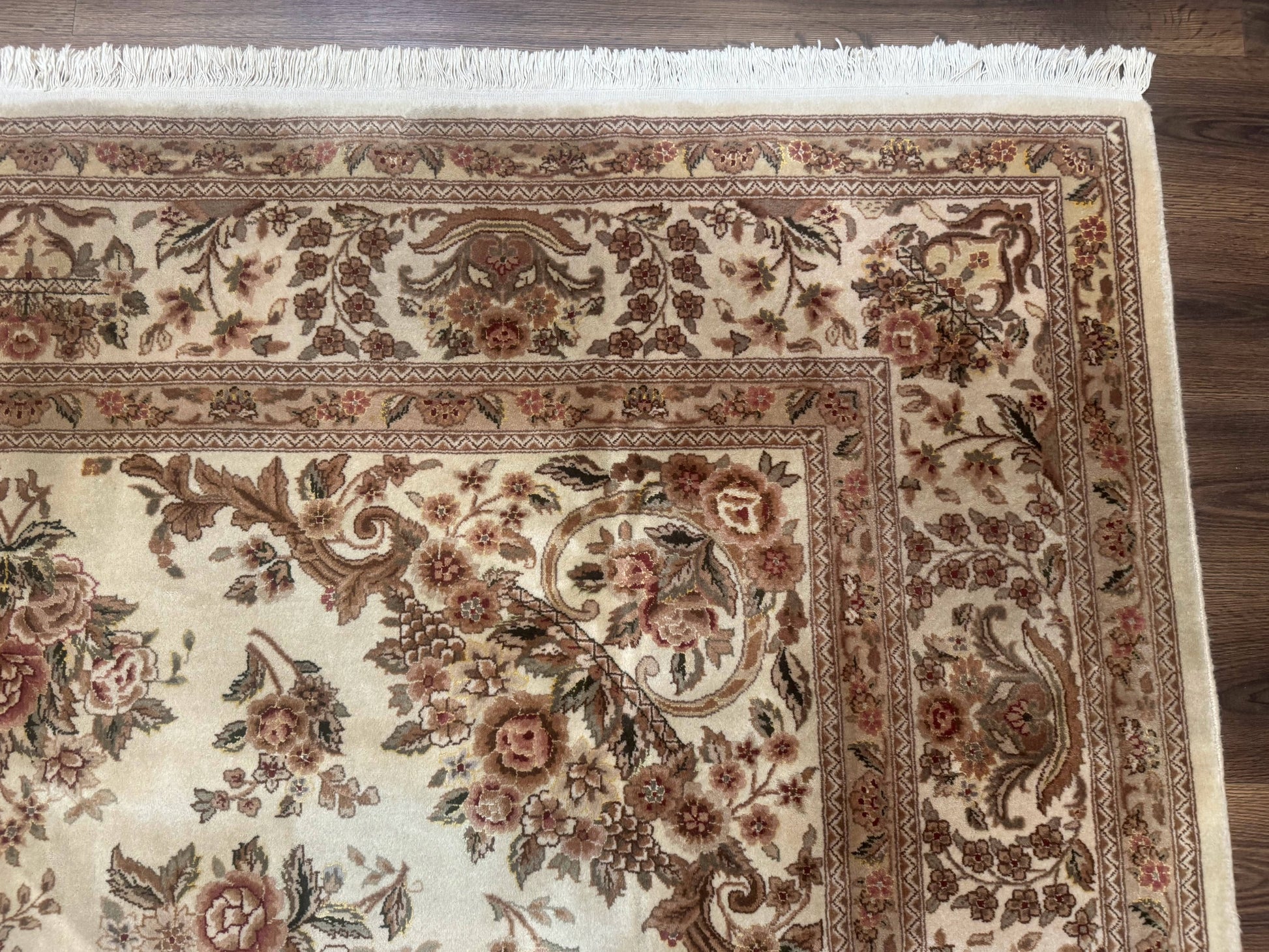 Sino Persian Rug 8x10, Floral, Elegant, Fine 225 KPSI, Beige, Wool & Silk - Nuvé