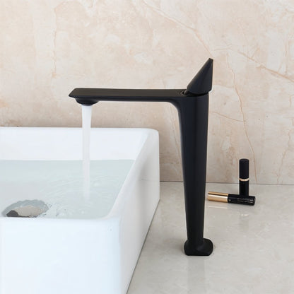 Fenu Bathroom Faucet - Nuvé